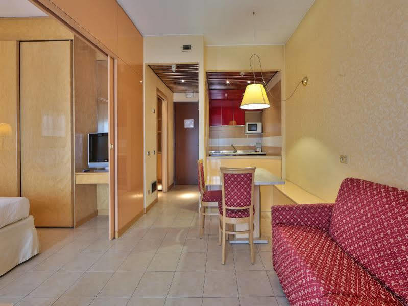 Unaway Hotel & Residence Quark Due Milano Exterior photo